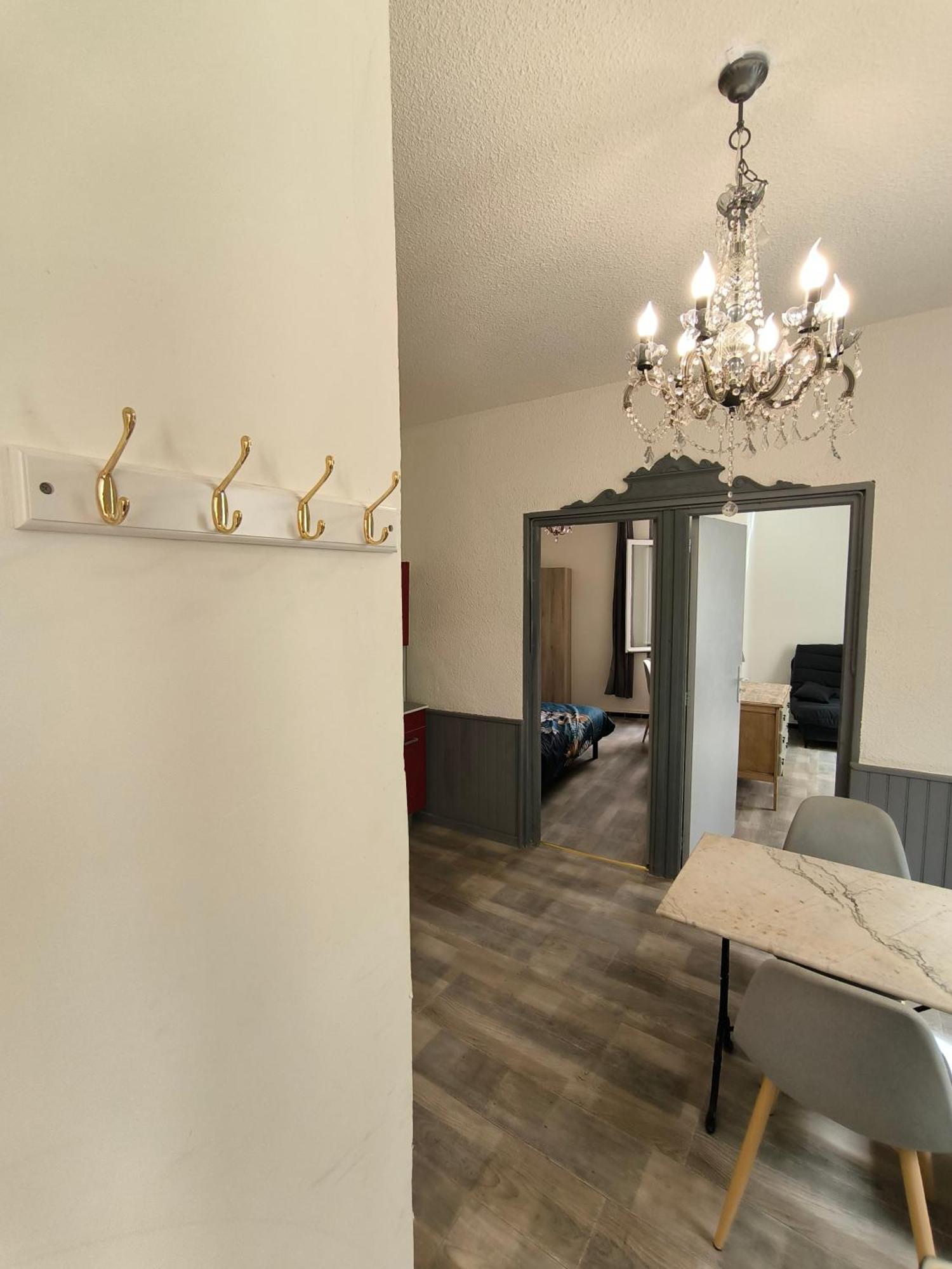 Appartement Chaleureux Dans Le Centre De Безье Экстерьер фото