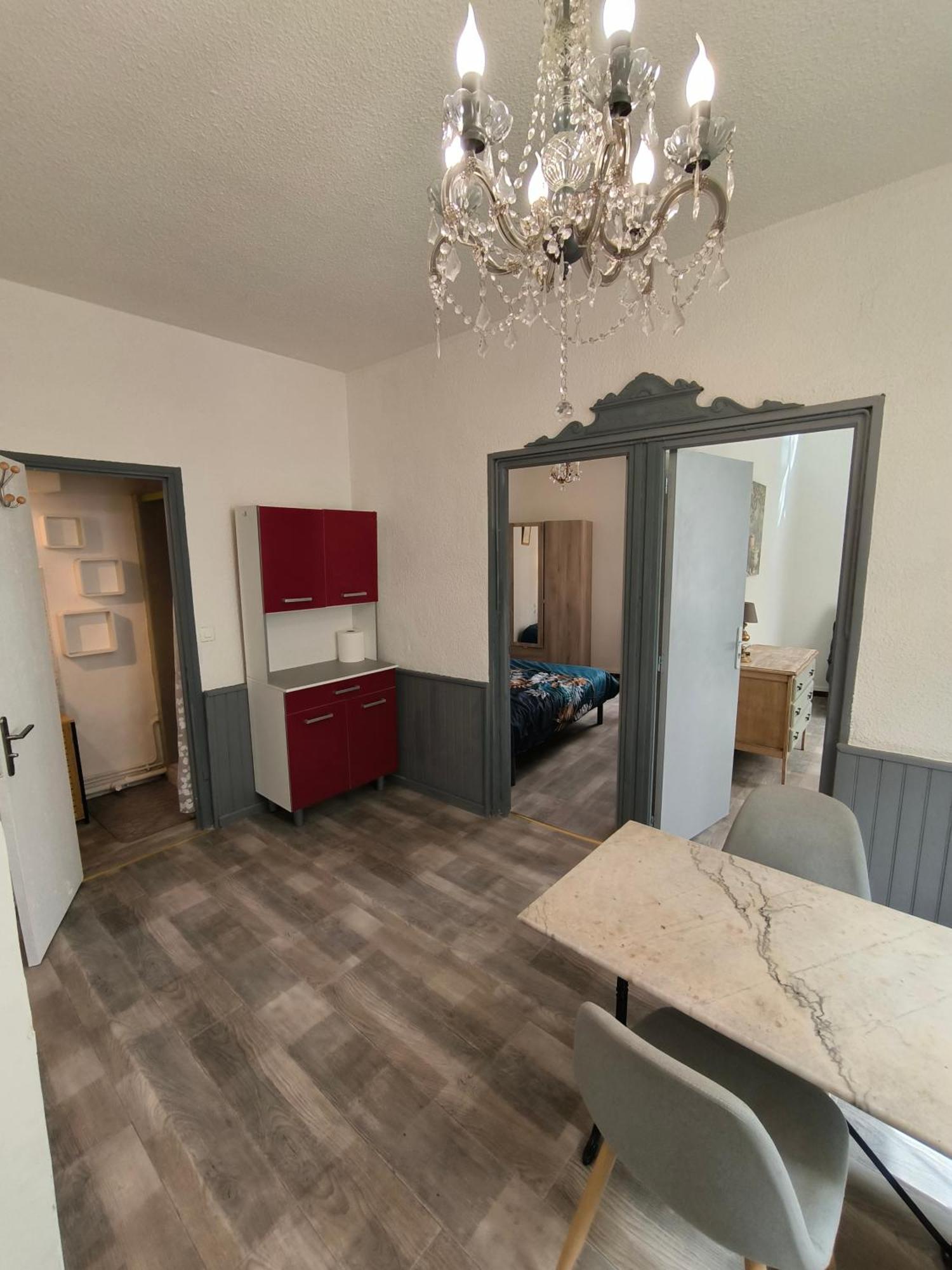Appartement Chaleureux Dans Le Centre De Безье Экстерьер фото